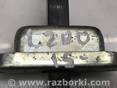 ФОТО Обмежувач дверей задньої правої для Mitsubishi Pajero Sport III Коломия