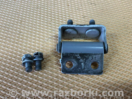 ФОТО Петля кришки багажника для Mitsubishi Outlander GF (2012-) Коломия