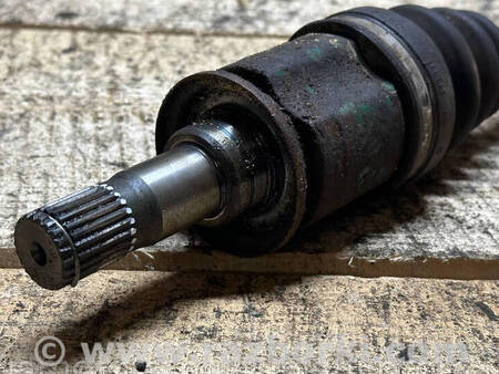 ФОТО Піввісь для Mitsubishi Outlander Коломия