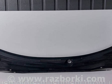 ФОТО Пластик під лобове скло для Mitsubishi Outlander Коломия