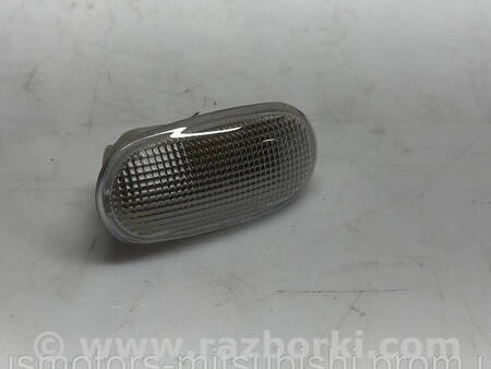 ФОТО Повторювач повороту для Mitsubishi Pajero Sport II Коломия