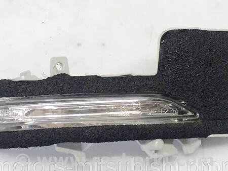 ФОТО Повторювач повороту в дзеркало для Mitsubishi Eclipse Cross (17-20) Коломия