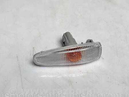 ФОТО Повторювач повороту на крилі для Mitsubishi Lancer X 10 (08-17) Коломия