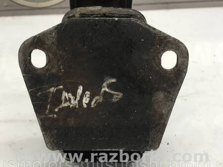 ФОТО Подушка двигуна кронштейн двигуна для Mitsubishi Pajero Sport Коломия