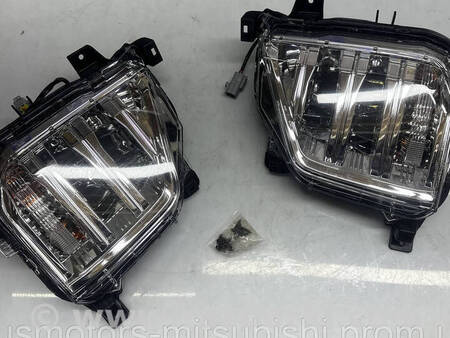 ФОТО Противотуманка галогенка ПТФ для Mitsubishi Pajero Sport III Коломия