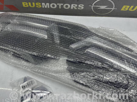 ФОТО Решітка радіатора для Mitsubishi Pajero Sport II Коломия