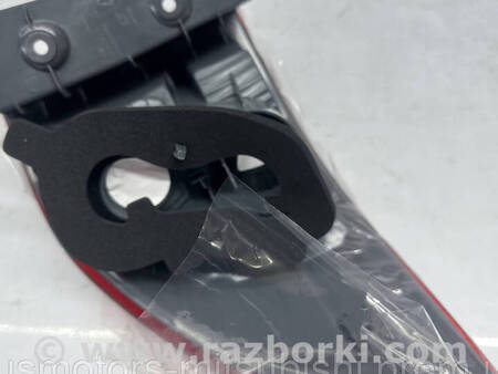 ФОТО Фонарь задній правий для Mitsubishi Pajero Sport II Коломия