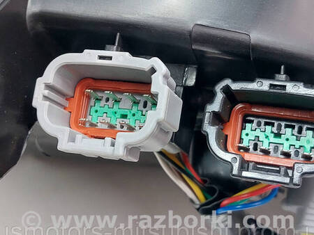 ФОТО Фара передня ліва галоген для Mitsubishi Outlander GF (2012-) Коломия