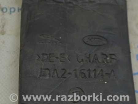 ФОТО Уплотнитель крыла дверь-крыло прав для Land Rover Range Rover Velar (2017-2023) Одесса