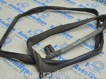 ФОТО Уплотнитель стекла перед прав для Land Rover Range Rover Vogue (2002-...) Одесса