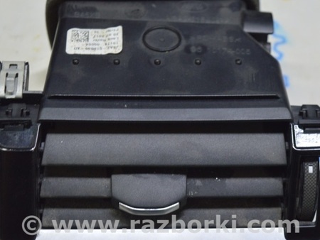 ФОТО Дефлектор воздуховода передней панели для Land Rover Range Rover Velar (2017-2023) Одесса