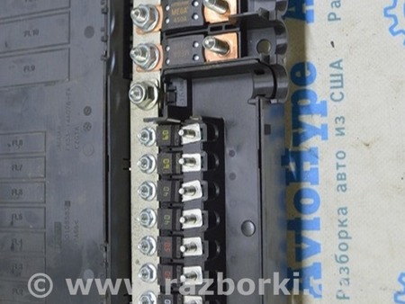 ФОТО Распределитель напряжения для Land Rover Range Rover Velar (2017-2023) Одесса