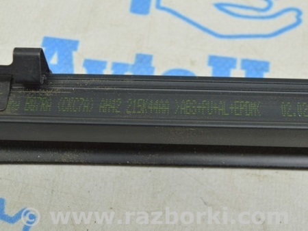 ФОТО Уплотнитель стекла внутренний зад для Land Rover Range Rover Vogue (2002-...) Одесса