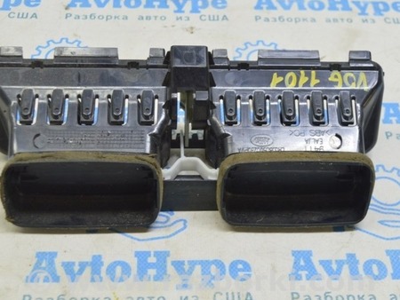 ФОТО Дефлектор воздуховода передней панели для Land Rover Range Rover Vogue (2002-...) Одесса