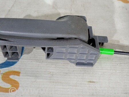 ФОТО Ручка двери передней внутренняя правая Ручка для Peugeot 107 Киев