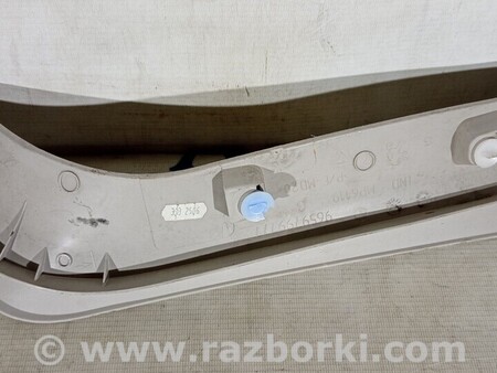 ФОТО Накладка крышки багажника левая Накладка кришки для Peugeot 207 Київ