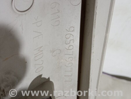 ФОТО Накладка крышки багажника левая Накладка кришки для Peugeot 207 Київ