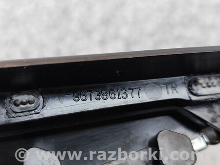 ФОТО Декоративная накладка автомагнитолы Декоративна накладка автомагнітоли для Peugeot 208 Киев