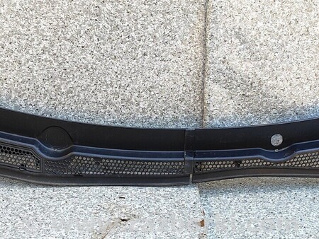 ФОТО Жабо Пластик під лобове скло для Peugeot 208 Киев