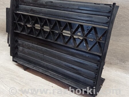 ФОТО Жалюзі дефлектор радіатора для Peugeot 208 Киев