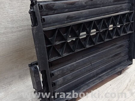 ФОТО Жалюзі дефлектор радіатора для Peugeot 208 Киев