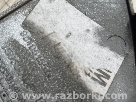 ФОТО Заглушка бампера буксировочного крюка передняя для Peugeot 208 Киев