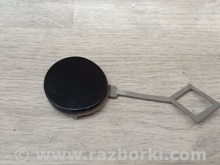 ФОТО Заглушка бампера буксировочного крюка передняя для Peugeot 208 Киев