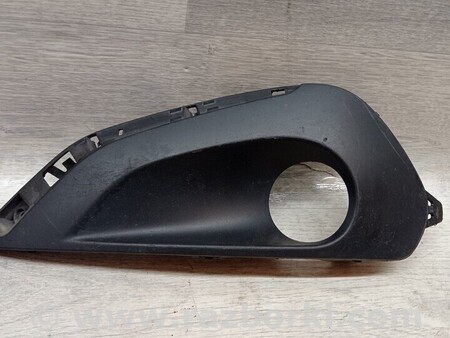 ФОТО Заглушка накладка решітка туманки ПТФ переднього бампера для Peugeot 208 Киев