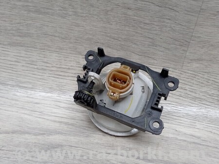 ФОТО Фара противотуманная правая для Peugeot 208 Киев