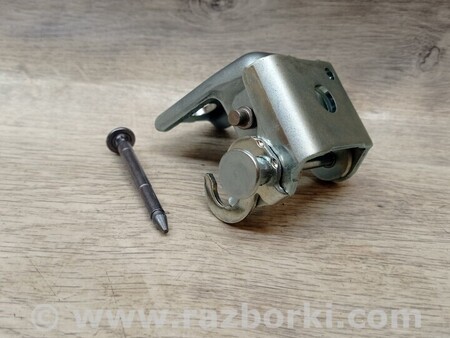 ФОТО Петля двері дверки передня права верхня для Peugeot 301 Киев