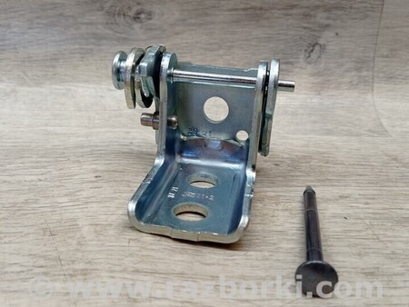 ФОТО Петля двері дверки передня права верхня для Peugeot 301 Киев