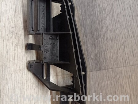 ФОТО Кронштейн кріплення направляюча переднього бампера лівий для Peugeot 307 Киев