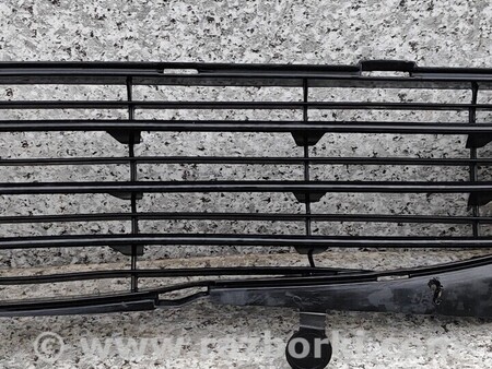 ФОТО Решетка бампера переднего нижняя для Peugeot 307 Киев