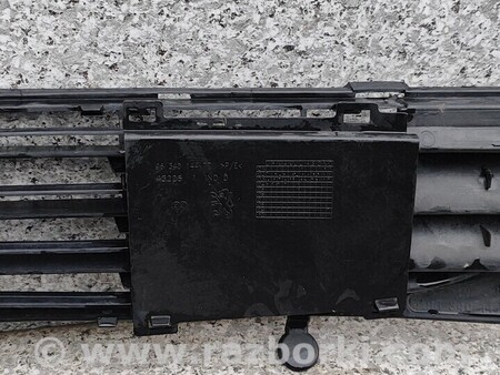 ФОТО Решетка бампера переднего нижняя для Peugeot 307 Киев