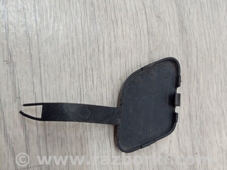 ФОТО Заглушка бампера буксировочного крюка передняя для Peugeot 308 Київ