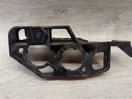 ФОТО Кронштейн кріплення направляюча переднього бампера лівий для Peugeot 308 Київ