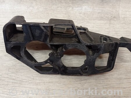 ФОТО Кронштейн кріплення направляюча переднього бампера лівий для Peugeot 308 Київ