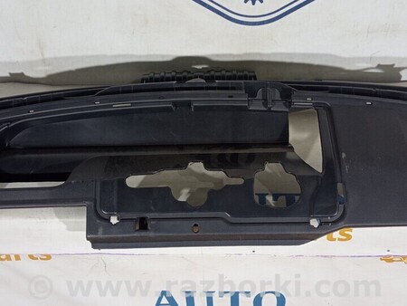 ФОТО Решітка бампера переднього для Peugeot 308 Київ