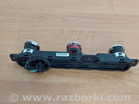 ФОТО Блок кнопок включения аварийного сигнала для Fiat 500 (07-15) Киев