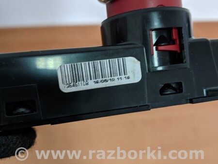 ФОТО Блок кнопок включения аварийного сигнала для Fiat 500 (07-15) Киев