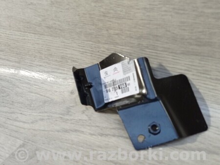 ФОТО Кронштейн направляющая лобового стекла для Peugeot 508 Киев