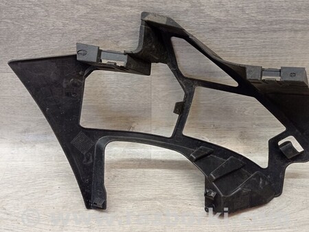 ФОТО Кронштейн кріплення башмак опора направляюча переднього бампера для Peugeot 3008 Киев