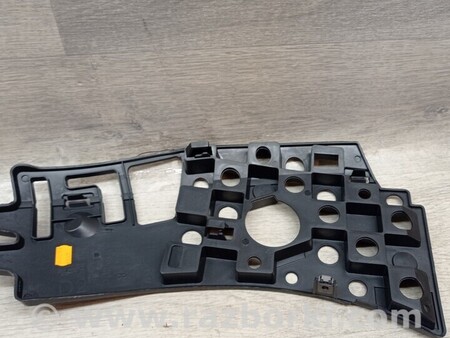 ФОТО Кронштейн кріплення башмак опора направляюча переднього бампера для Peugeot 3008 Киев