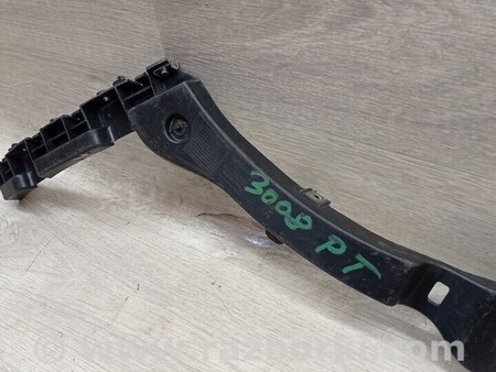 ФОТО Кронштейн кріплення направляюча заднього бампера правий для Peugeot 3008 Киев