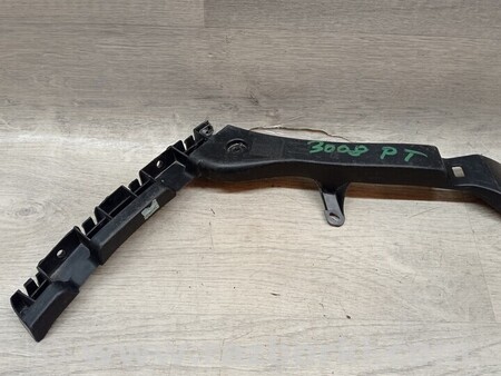 ФОТО Кронштейн кріплення направляюча заднього бампера правий для Peugeot 3008 Киев