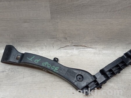 ФОТО Кронштейн кріплення направляюча заднього бампера правий для Peugeot 3008 Киев