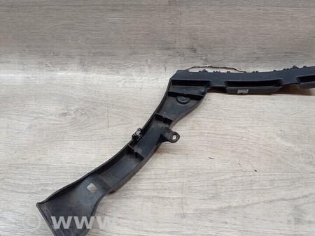 ФОТО Кронштейн кріплення направляюча заднього бампера правий для Peugeot 3008 Киев