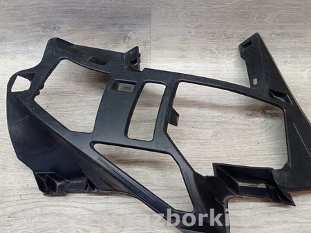 ФОТО Кронштейн кріплення направляюча переднього бампера правий для Peugeot 3008 Киев