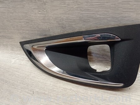 ФОТО Накладка заглушка решітка хром туманки ПТФ переднього для Peugeot 3008 Киев