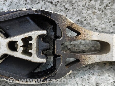 ФОТО Подушка двигателя двигуна коробки для Peugeot 3008 Киев